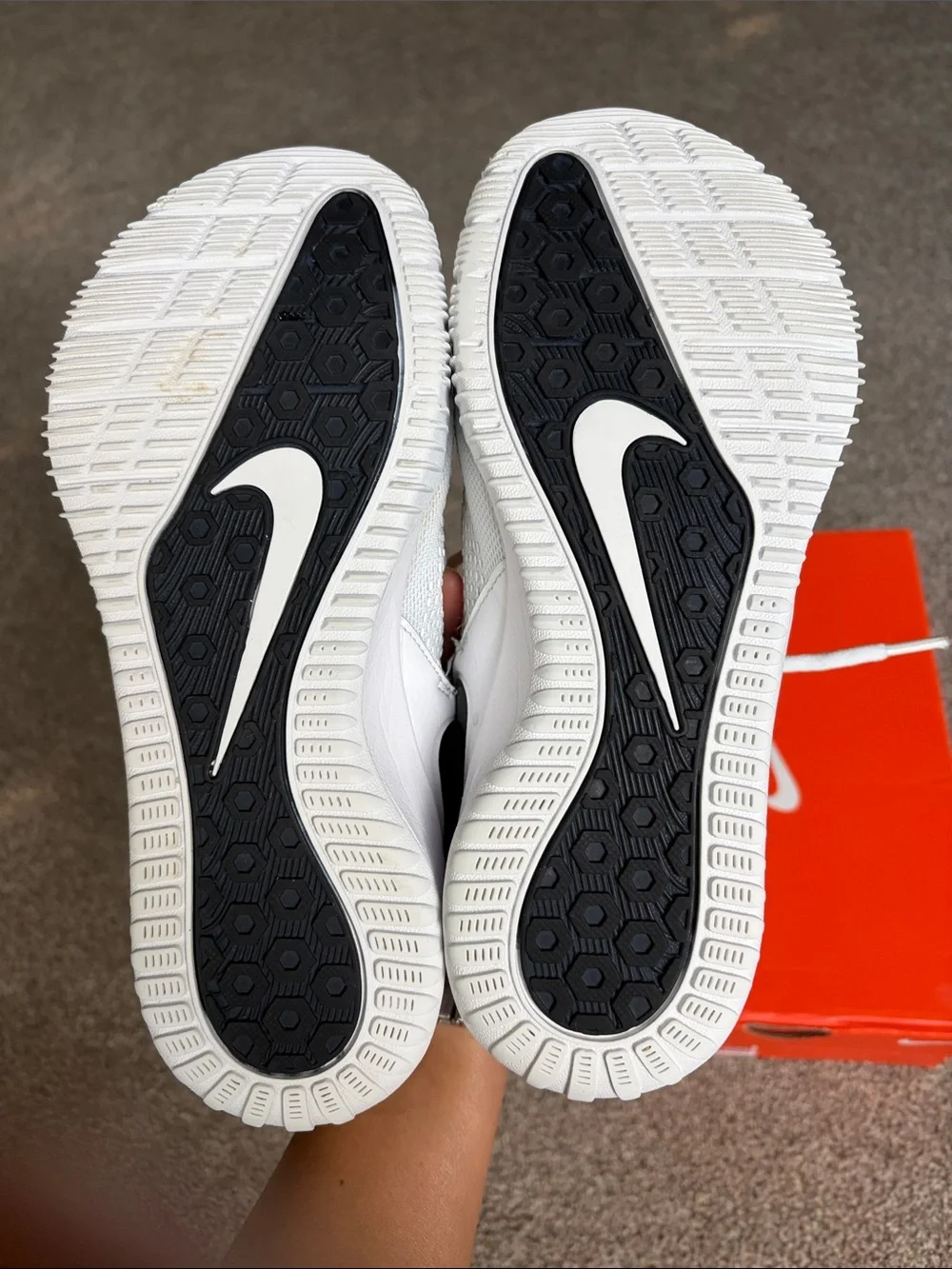 Nike Women’s White and Black Lightweight Mesh Sneakers